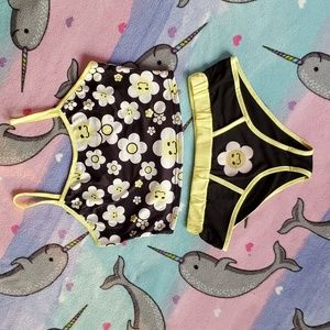Dazed daisies pajama set ROMWE m